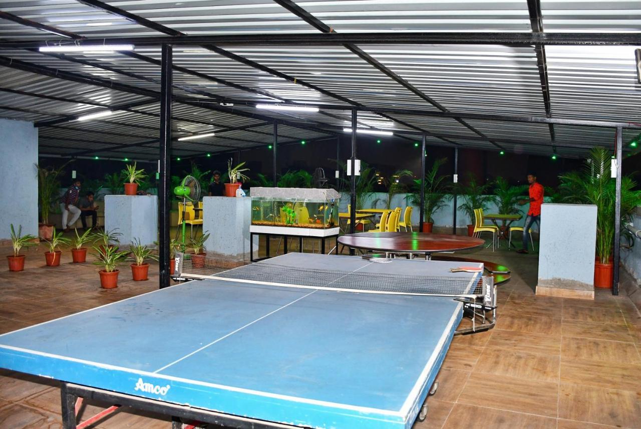 Megh Residency Navi Mumbai Hotel Exterior foto