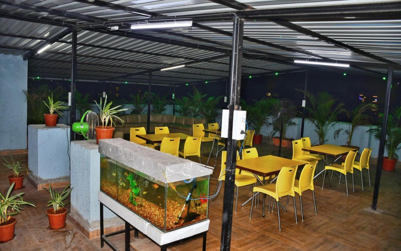 Megh Residency Navi Mumbai Hotel Exterior foto