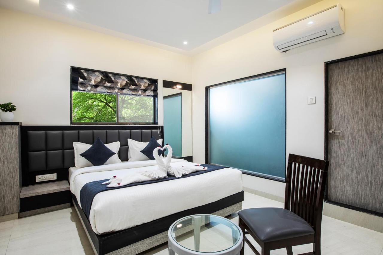Megh Residency Navi Mumbai Hotel Exterior foto