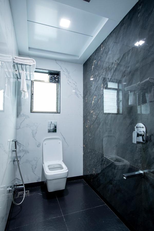 Megh Residency Navi Mumbai Hotel Exterior foto