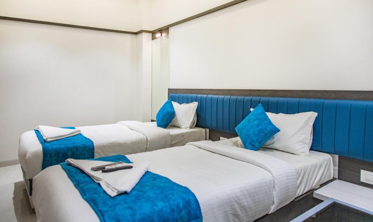 Megh Residency Navi Mumbai Hotel Exterior foto