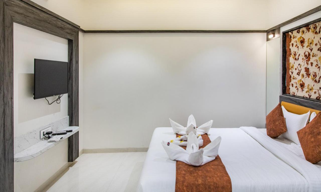 Megh Residency Navi Mumbai Hotel Exterior foto